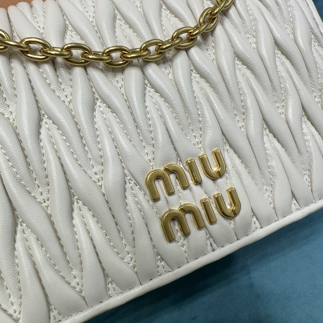 MIUMIU-New Soft Lambskin Handbag