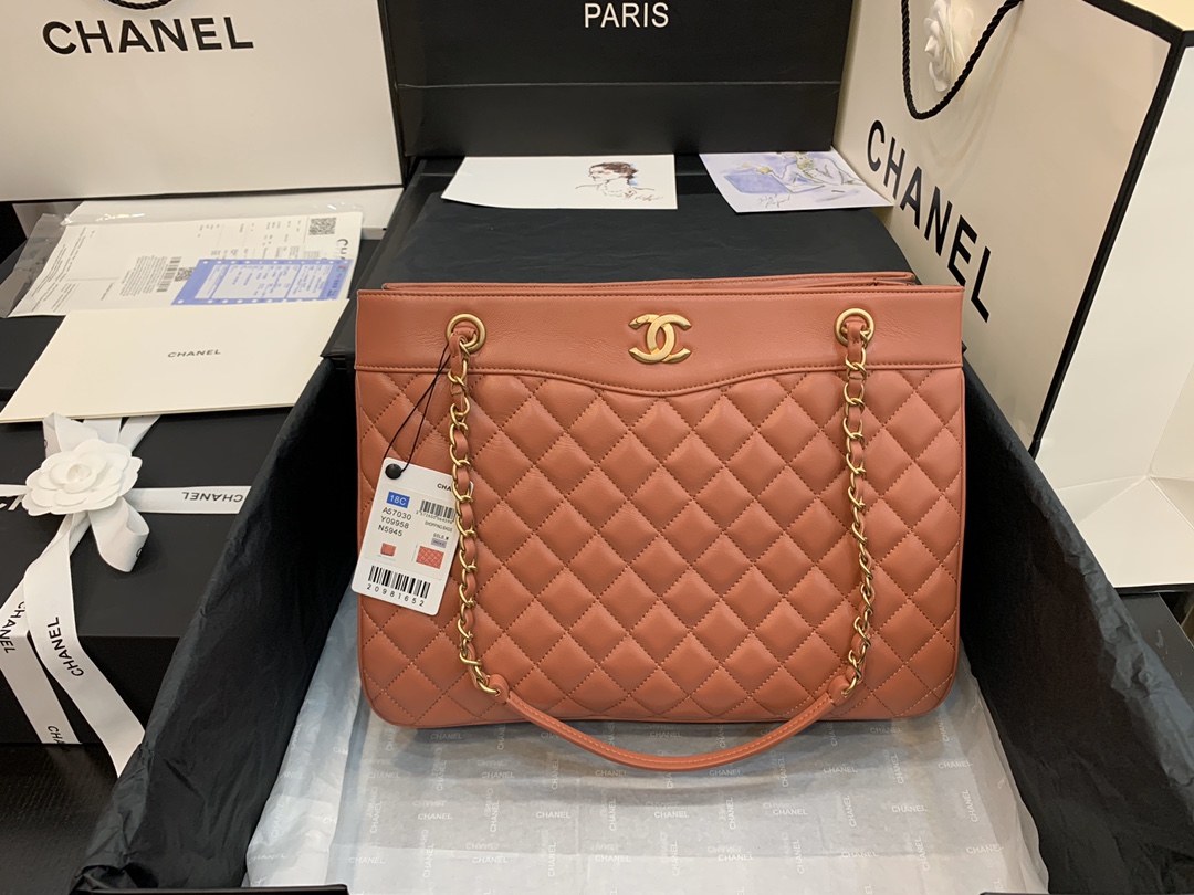 Chanel Cruise 2018 Bag Collection Features Pleated Handbags
