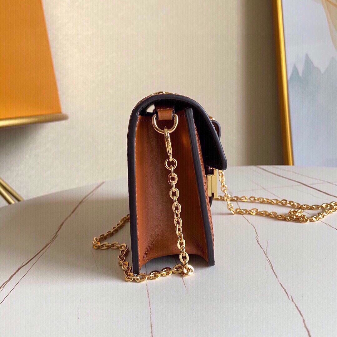 Louis Vuitton M68746 Dauphine Chain Wallet