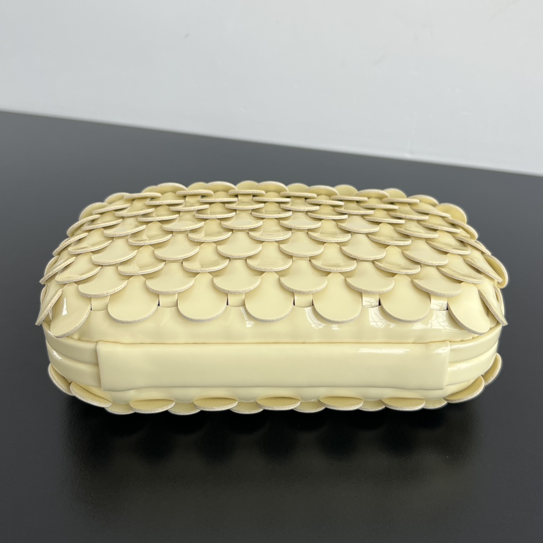 Bv Kont Petal Evening Bag 795095