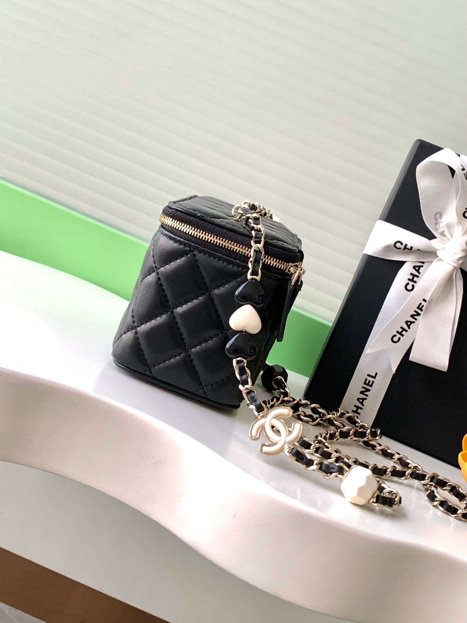 chanle Love makeup small lipstick box