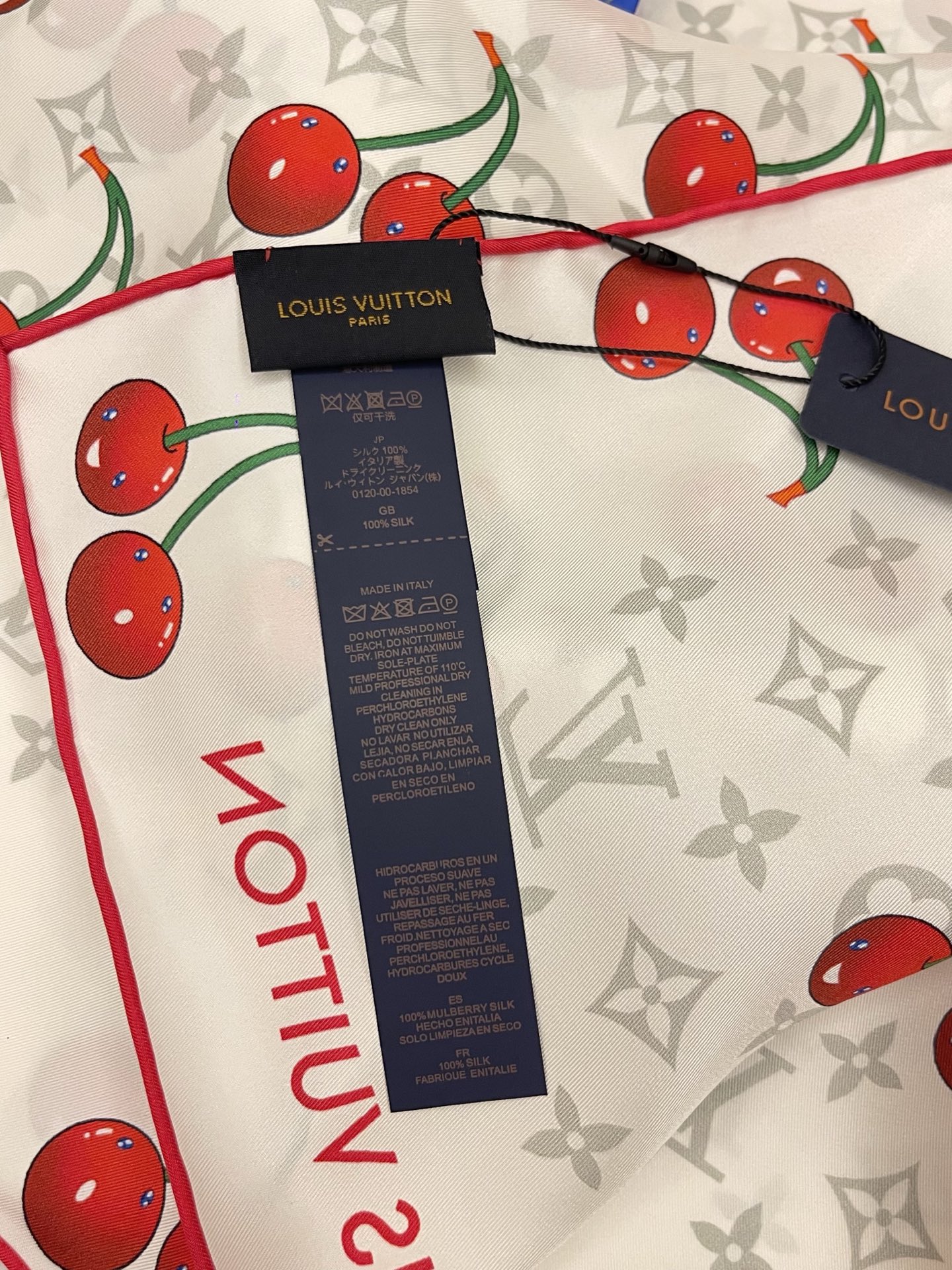 M94966 New LV x TM Monogram Cerise Square 90