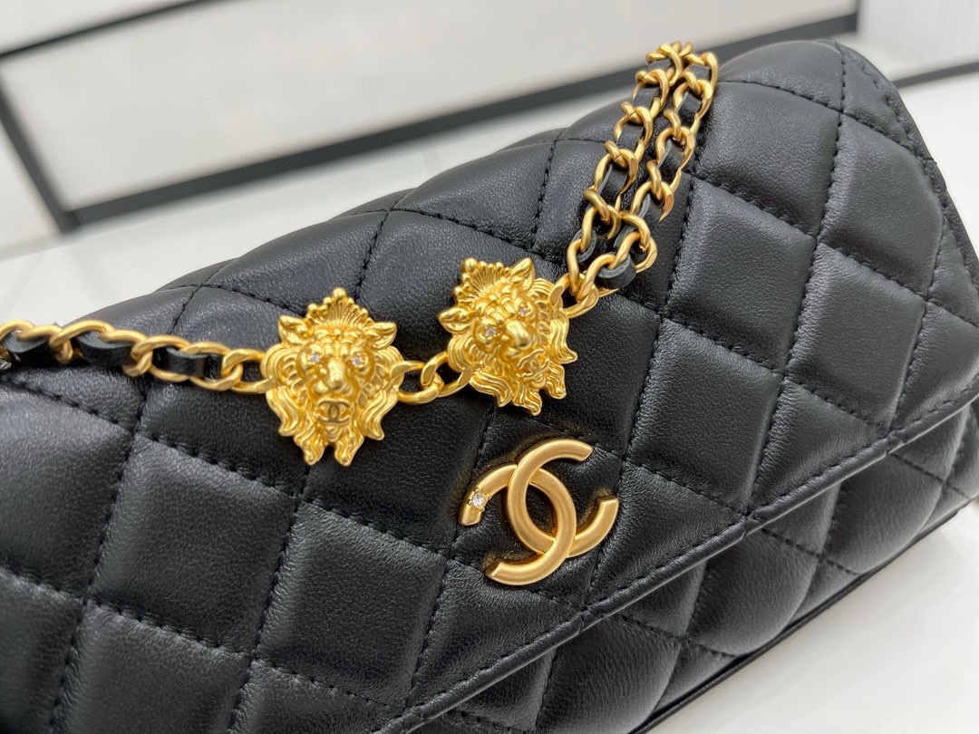 Chanel 23P Lion Head Quilted Flap Bag