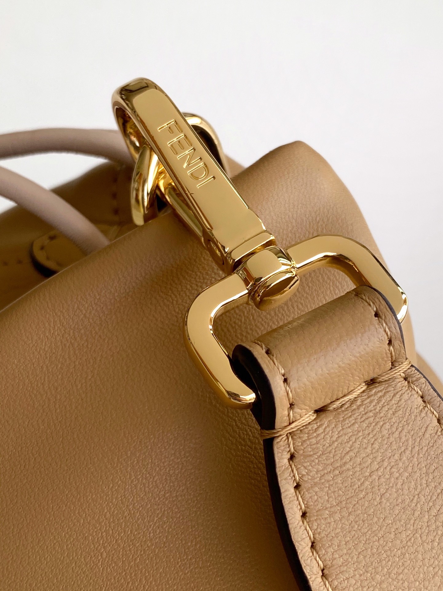 FENDI-Mamma Baguette Medium