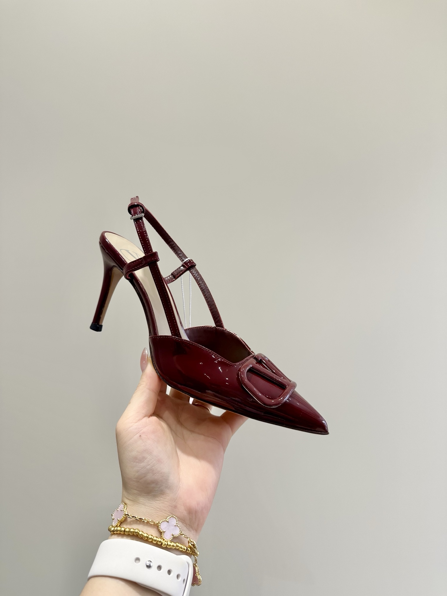 Valentino Garavani vlogo slingback pumps