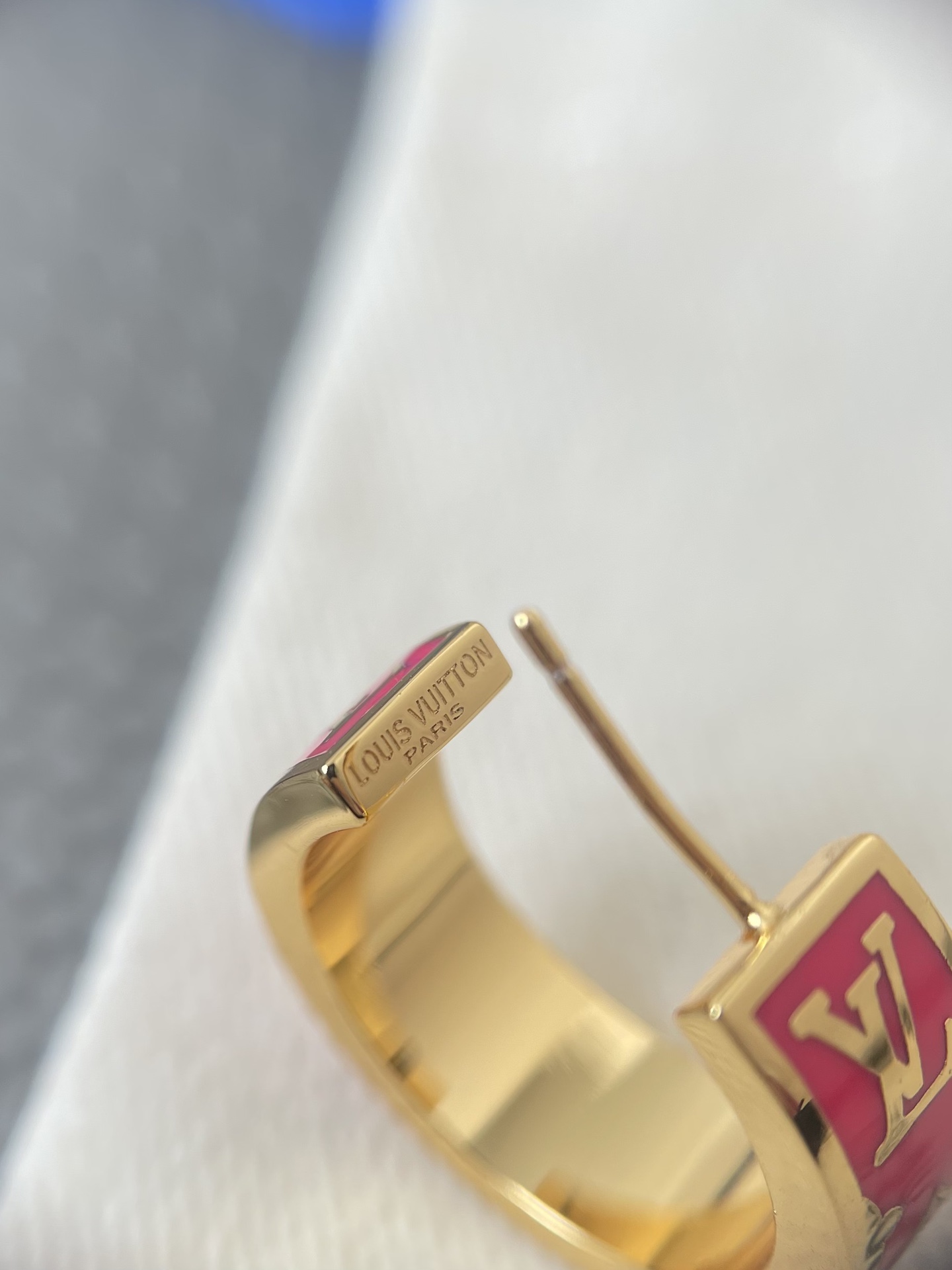 LV-Nanogram Enamel earrings-Pink