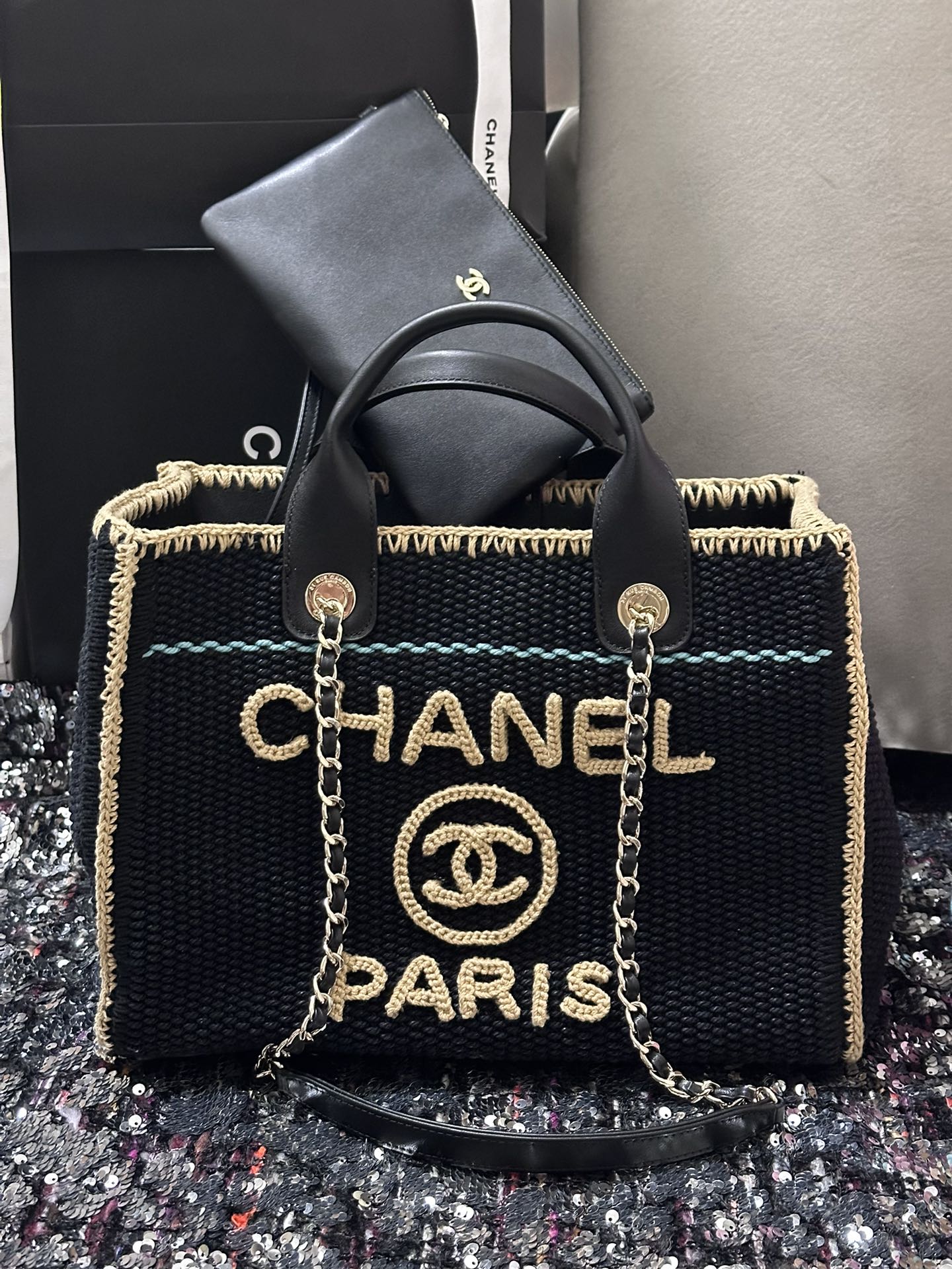 Chanel 24s woven beach bag-black
