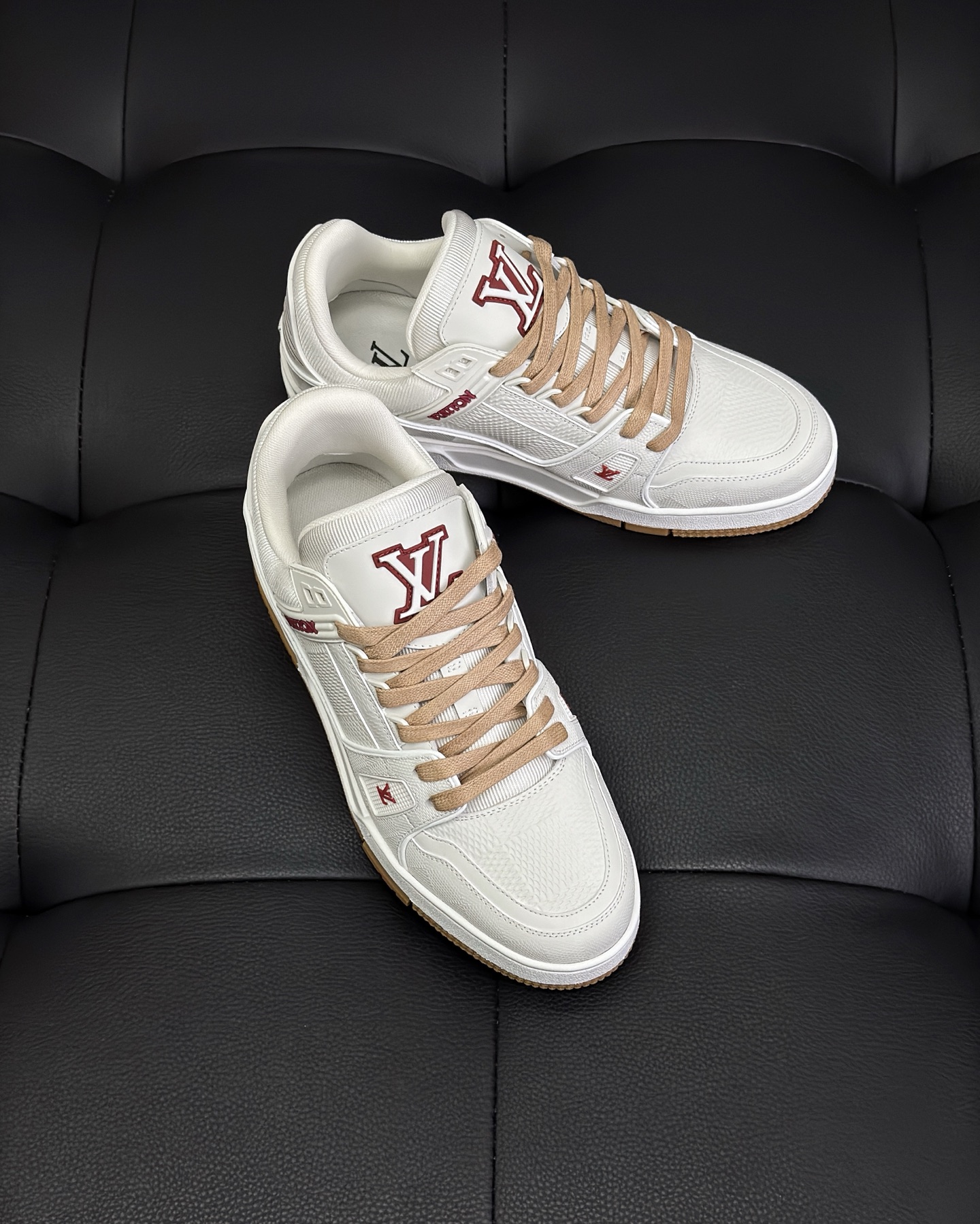 LOUIS VUITTON 1AHTS7 LV Trainer Sneaker