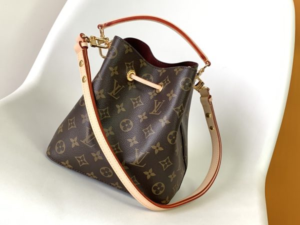 Louis Vuitton M46581 Néonoé BB