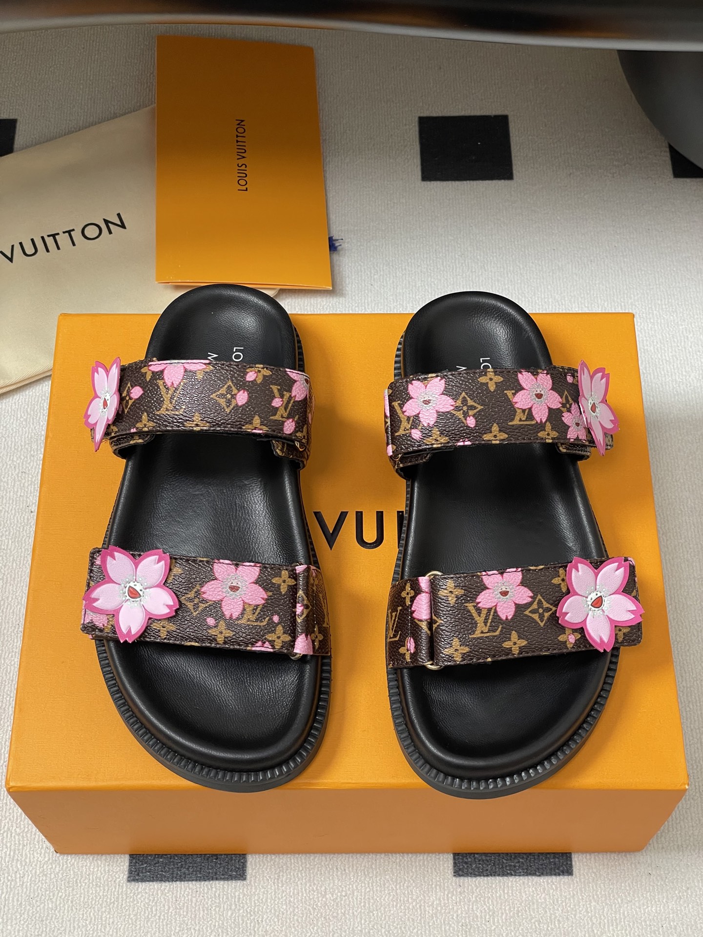 LV x TM – SUNSET COMFORT Flat Sandals