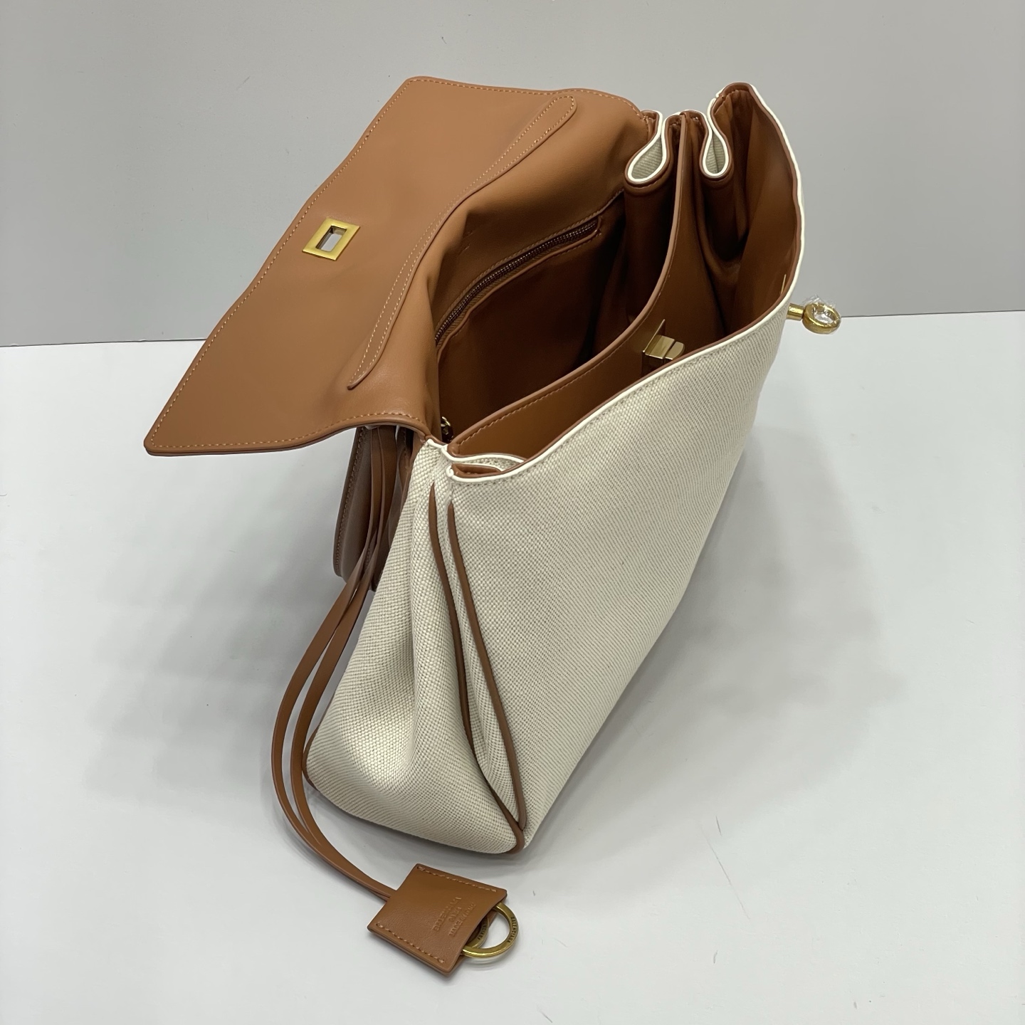 Balenciaga Rodeo Medium Bag