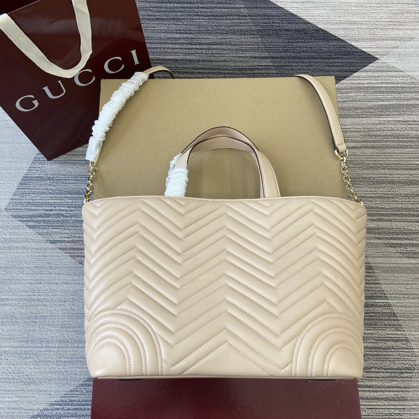 Gucci Betty small tote bag