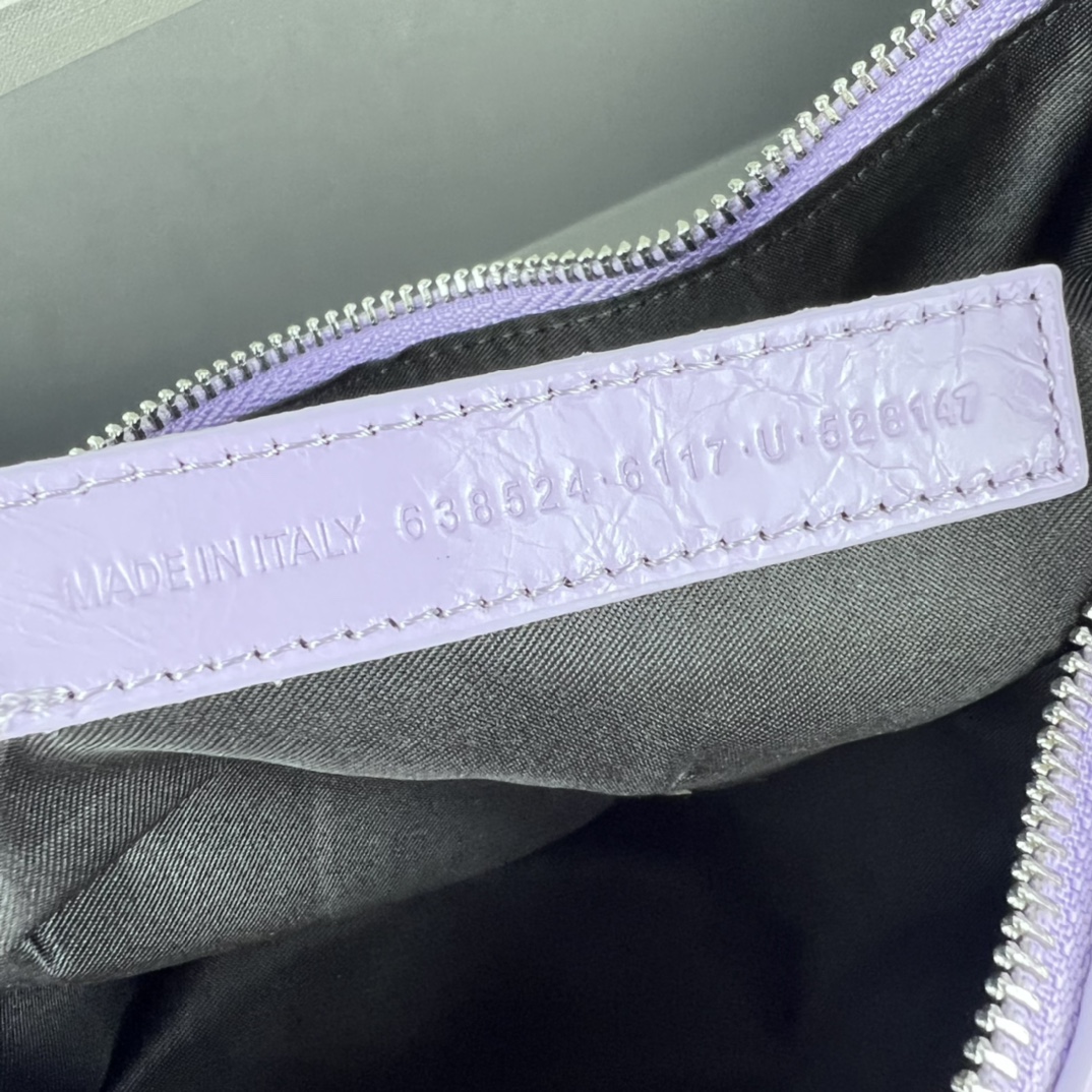 Balenciaga Le Cagole Shoulder Bag