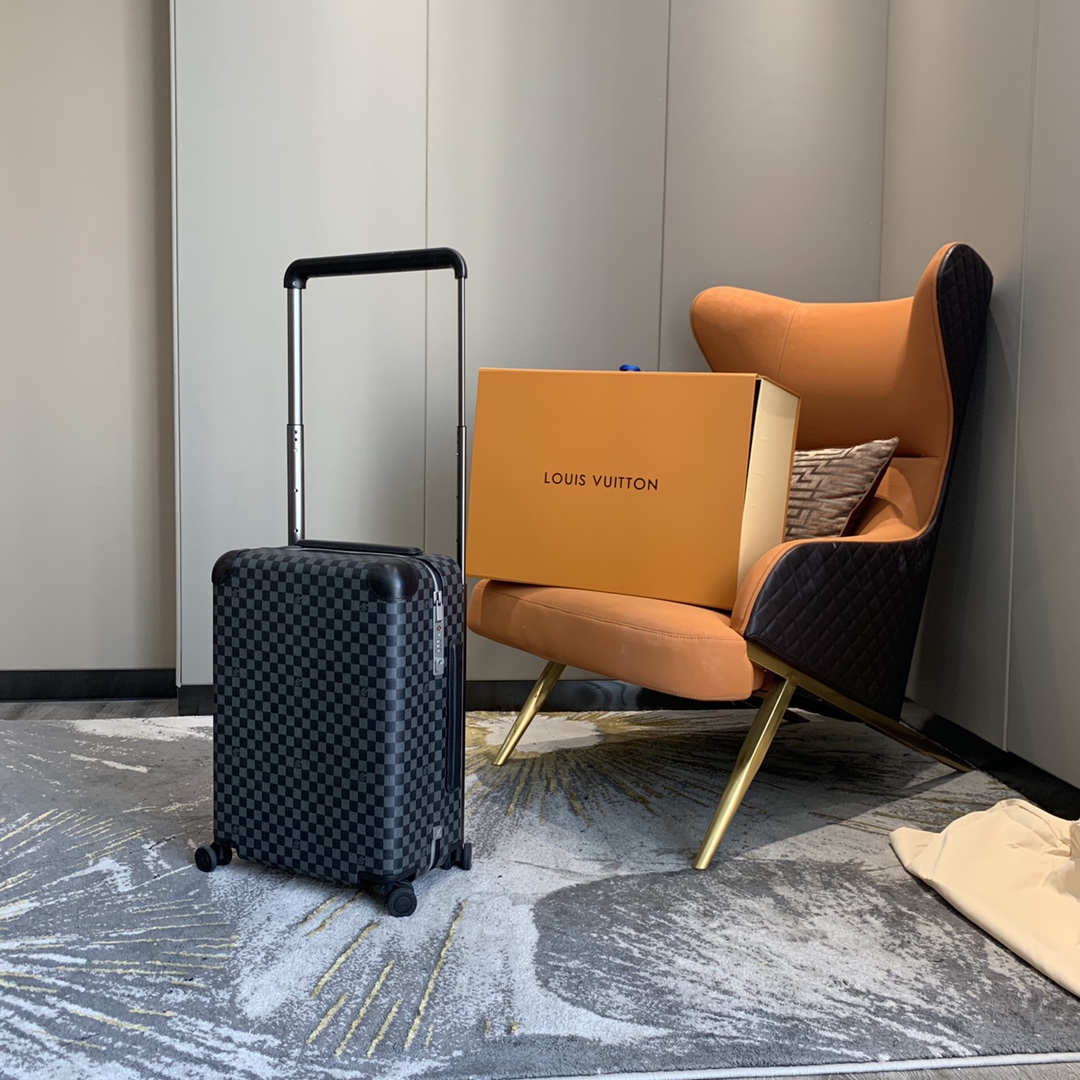 LV- four-wheeled trolley case