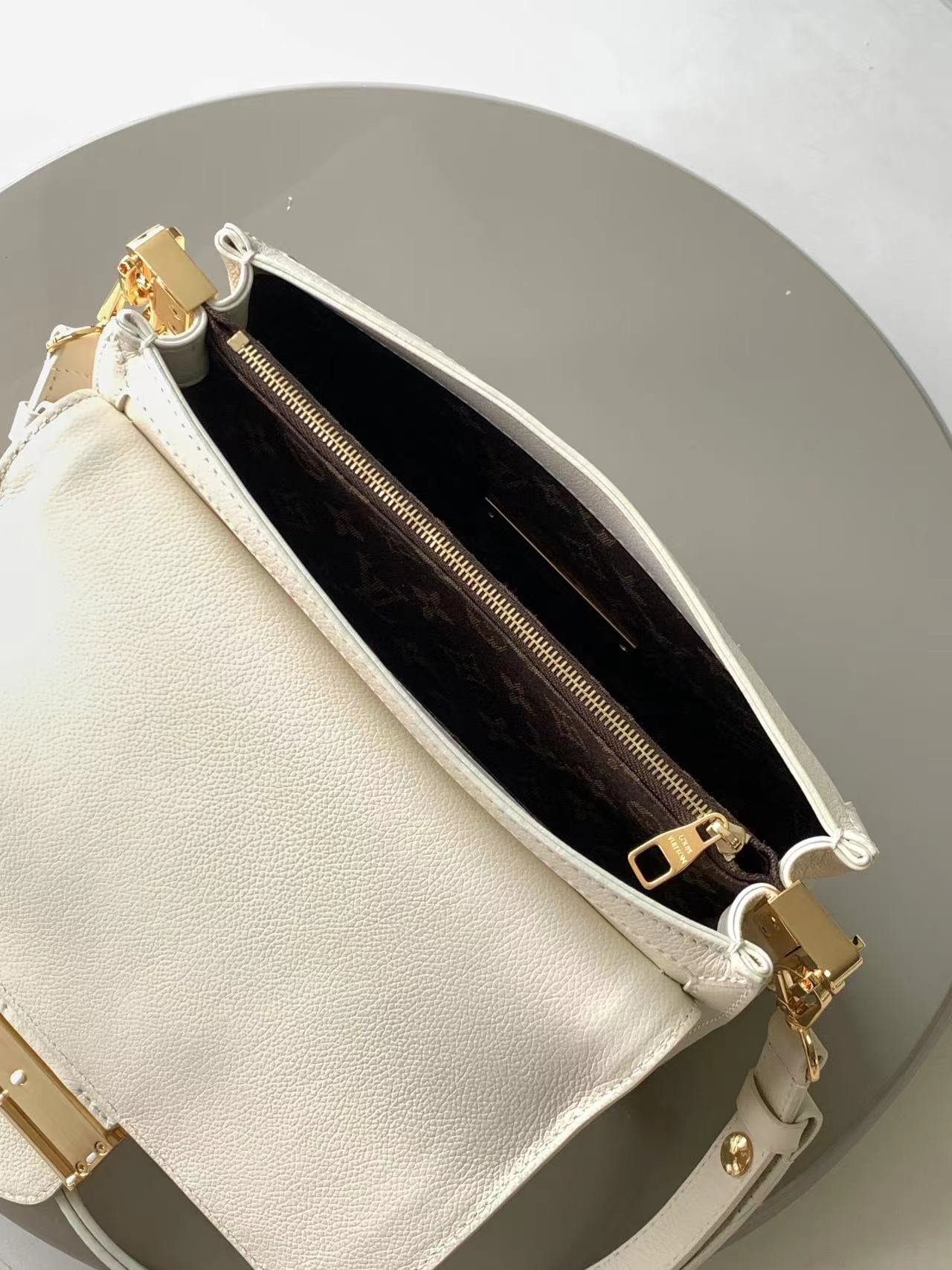 Louis Vuitton M25050 Dauphine Soft MM White