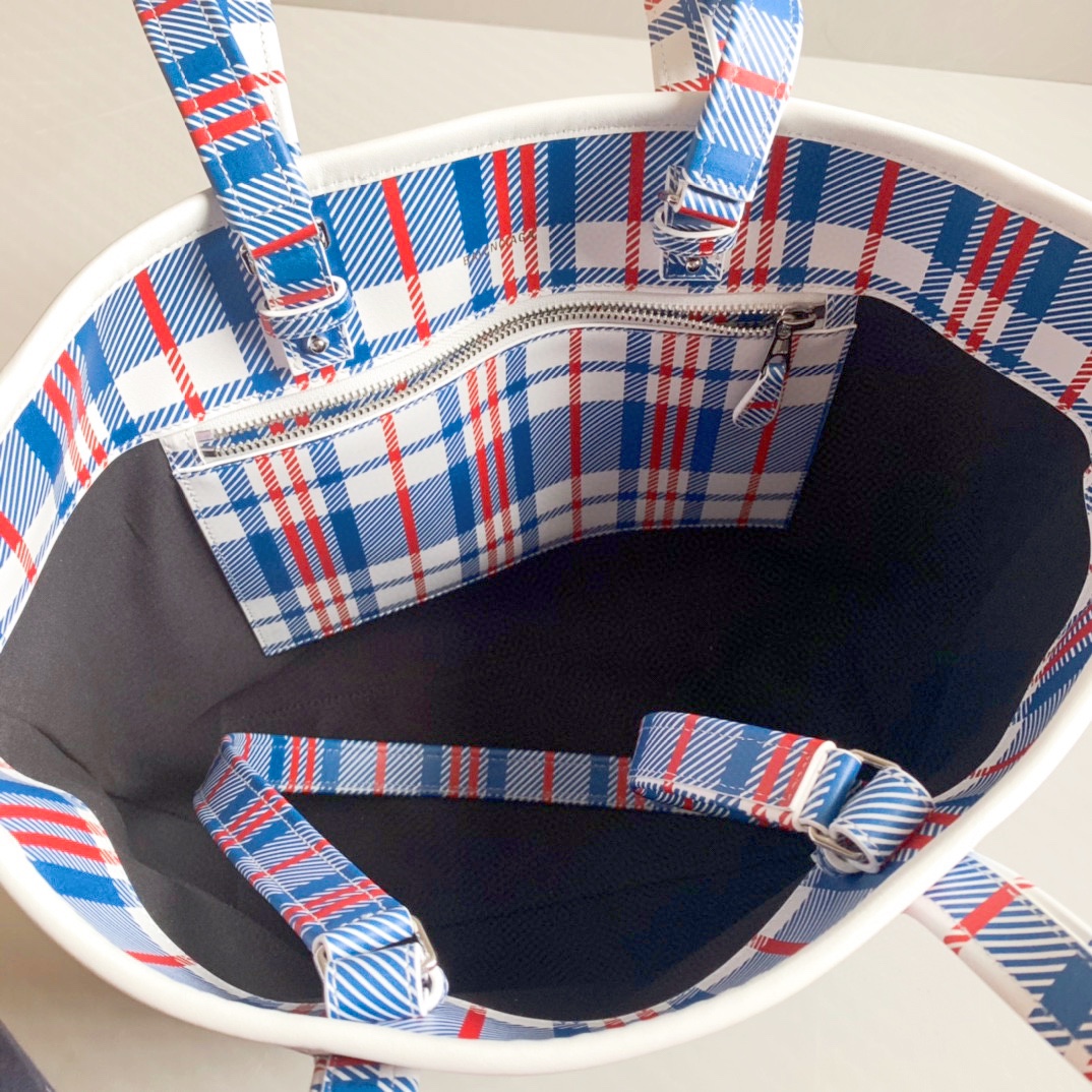 𝗕a𝗹𝗲𝗻𝗰𝗶𝗮𝗴𝗮 New Tote Bag