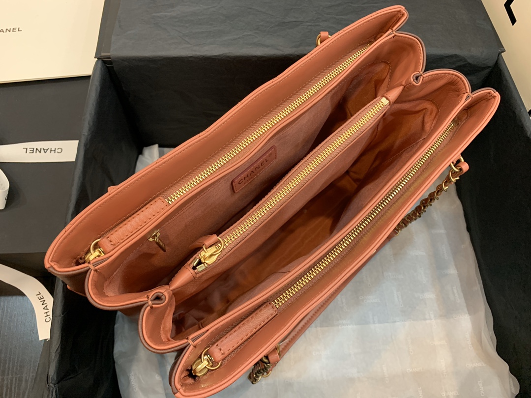 Chanel Cruise 2018 Bag Collection Features Pleated Handbags