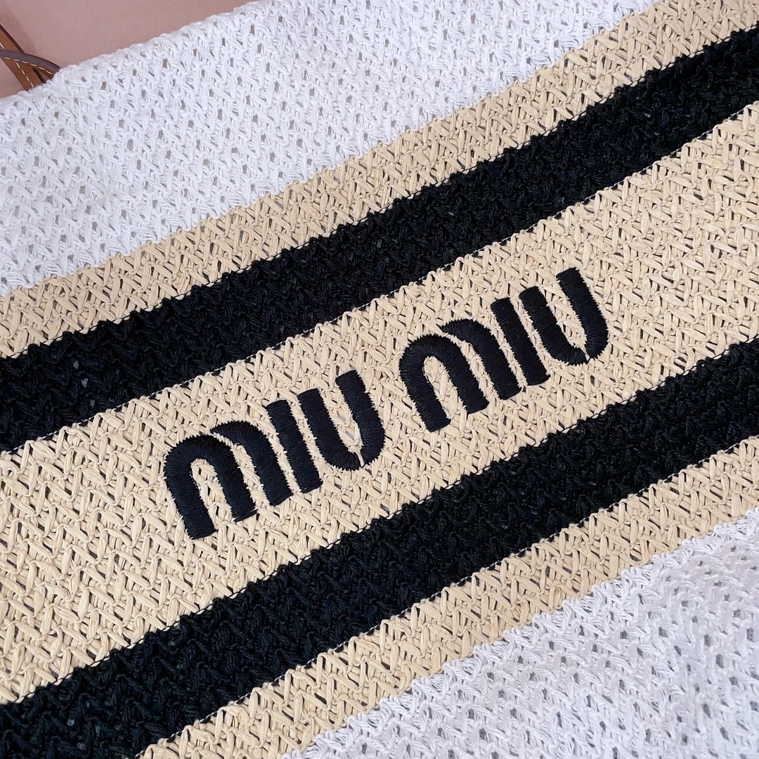 MiuMiu-Raffia-effect woven tote bag