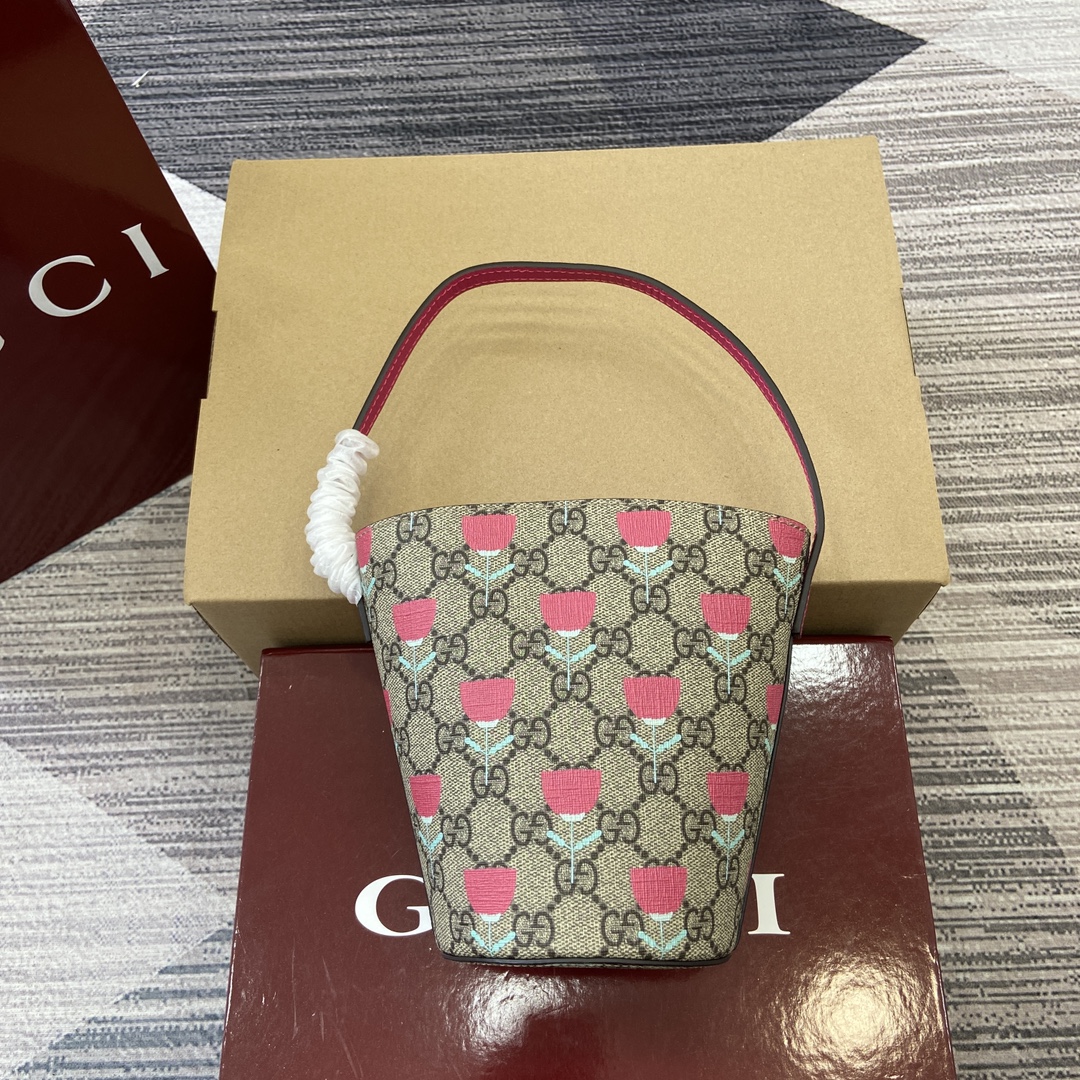 Gucci x Naon Jeong Kids' Bucket Bag