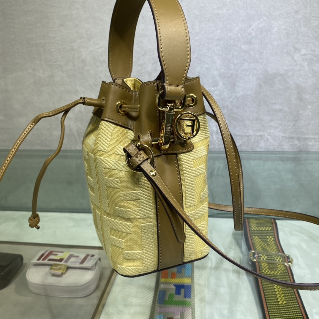 FENDI-Denim FF Logo Embroidered Bucket Bag