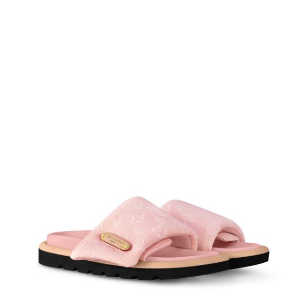 Louis Vuitton 1AGUZD Pool Pillow Flat Comfort Mule Pink