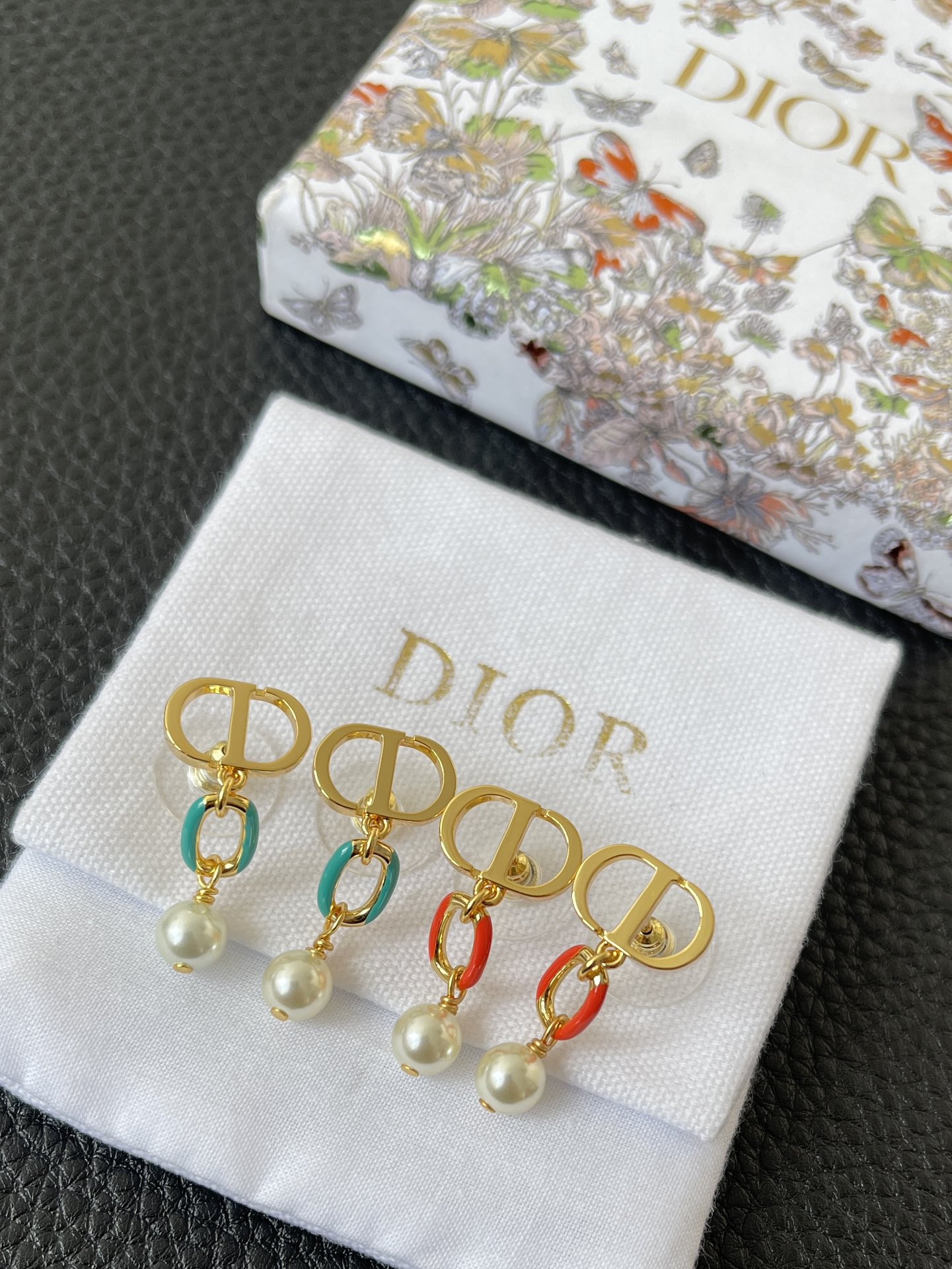 Di0r Petit CD Earrings