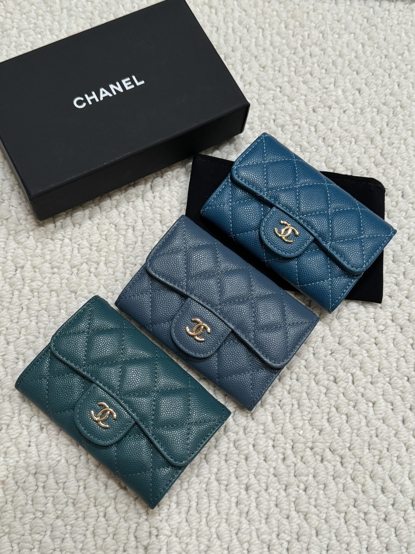 Small card bag with picture full package