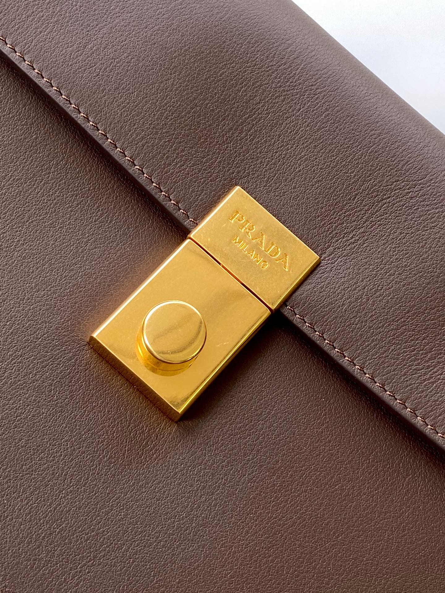 Prada-Soft Grain Calfskin | Model: 1BN023