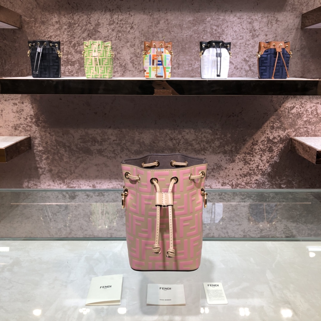 FENDI-Calfskin FF Logo Bucket Bag-Pink