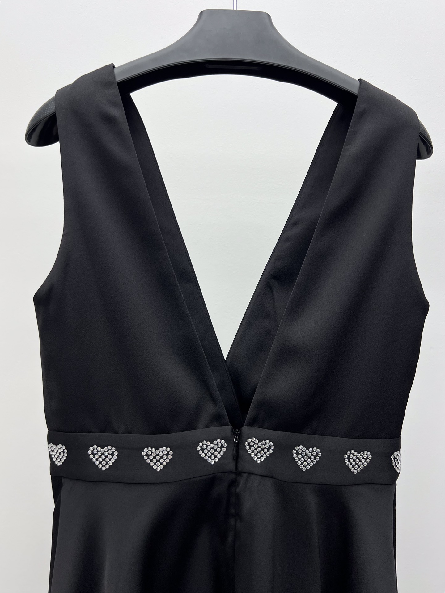 Chiara Ferragni-Inspired V-Neck Rhinestone Black Dress