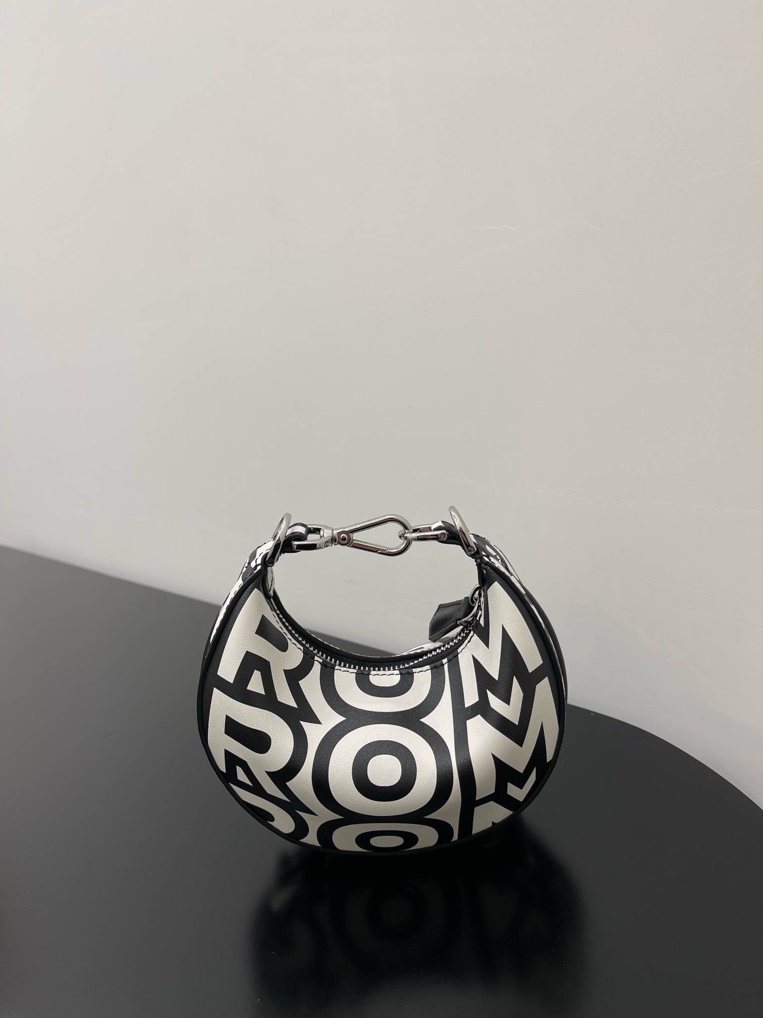 FENDI-Nano Fendigraphy Moon Bag