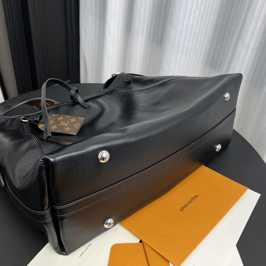 LV- M25143 CarryAll Vibe MM&PM