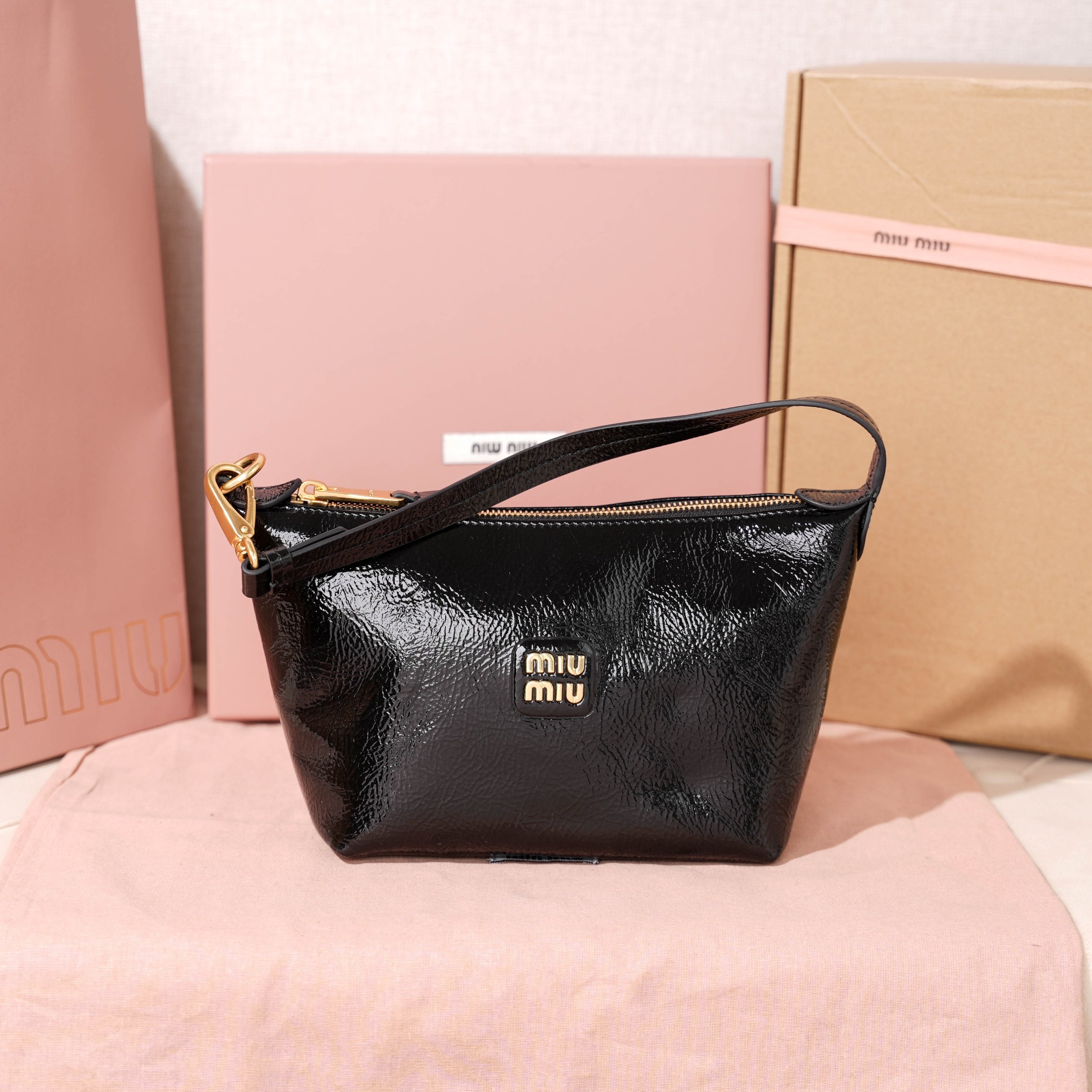 Miu Miu Glossy Crackle-Texture Lunch Tote