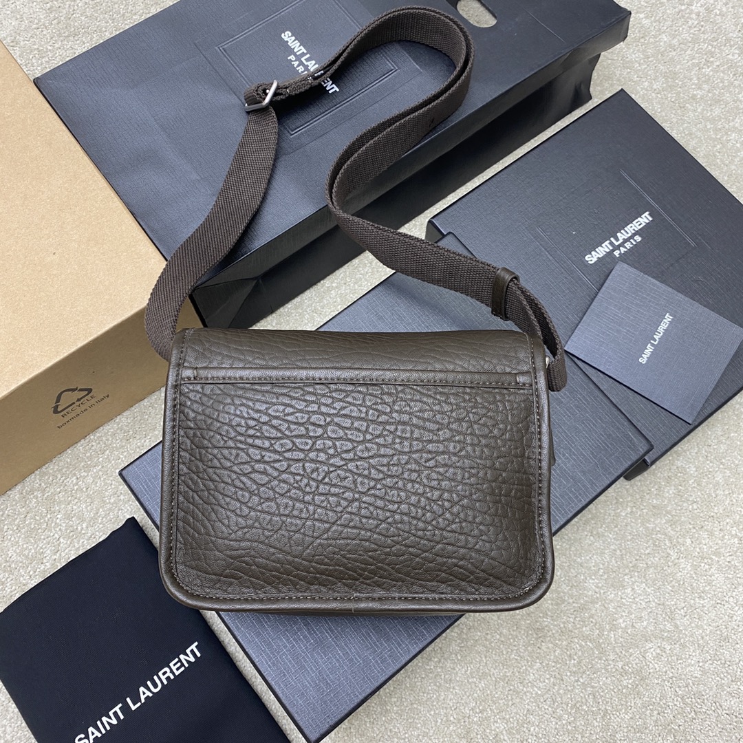 NIKI small messenger in grained lambskin