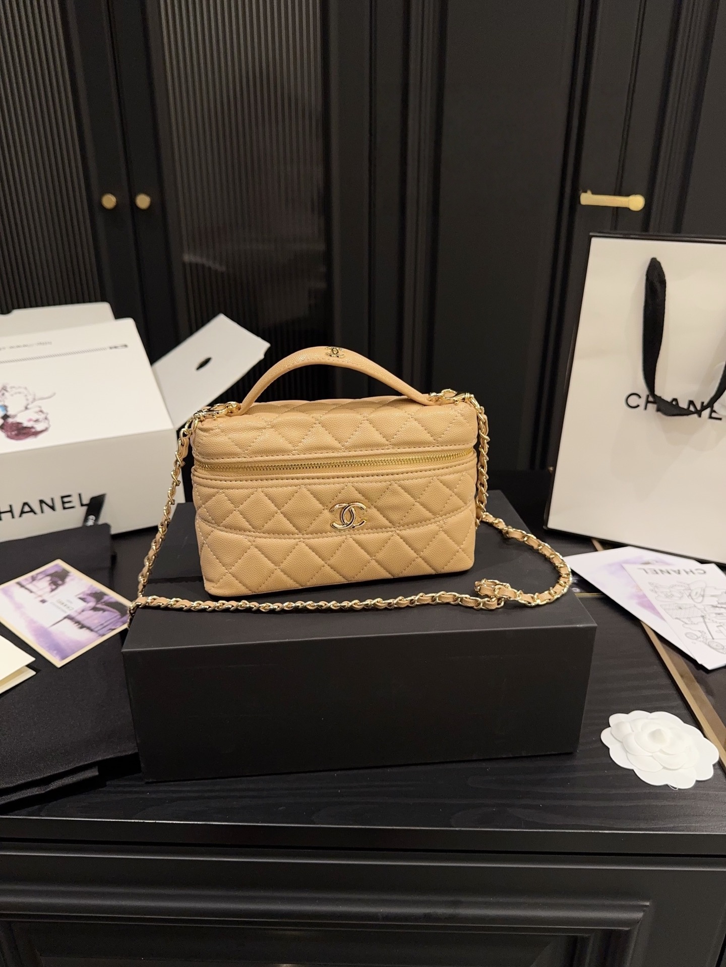 Chanel 25C LP Box Bag – Caramel