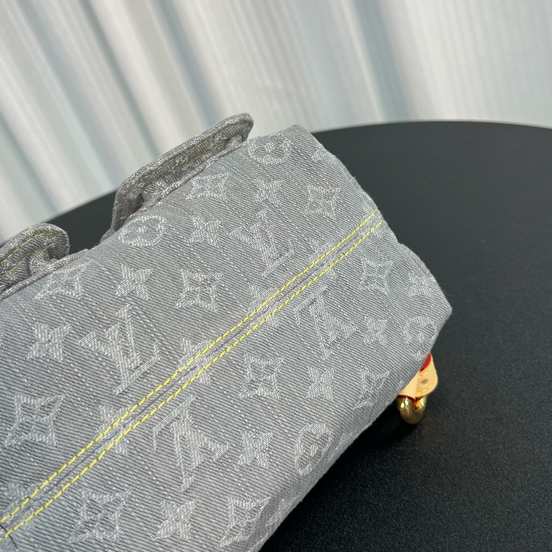 Louis Vuitton M13031 Venice Backpack