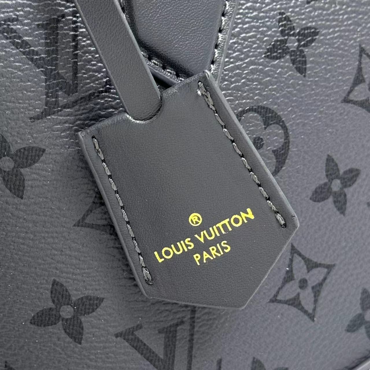 Louis Vuitton Gris Trianon M12561 Alma BB