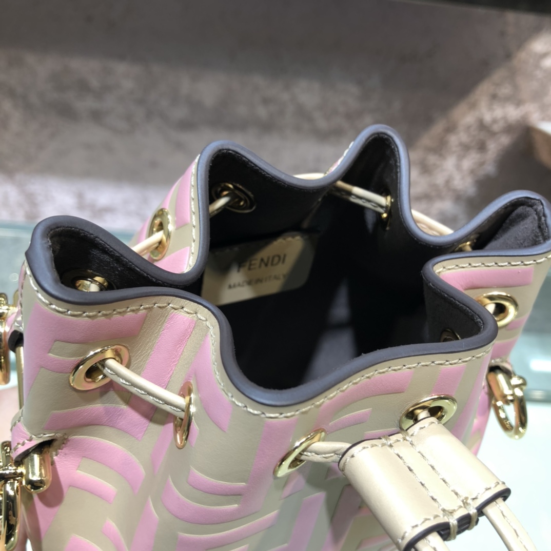 FENDI-Calfskin FF Logo Bucket Bag-Pink