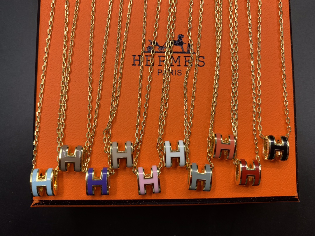 Hermès Mini Enamel H Necklace