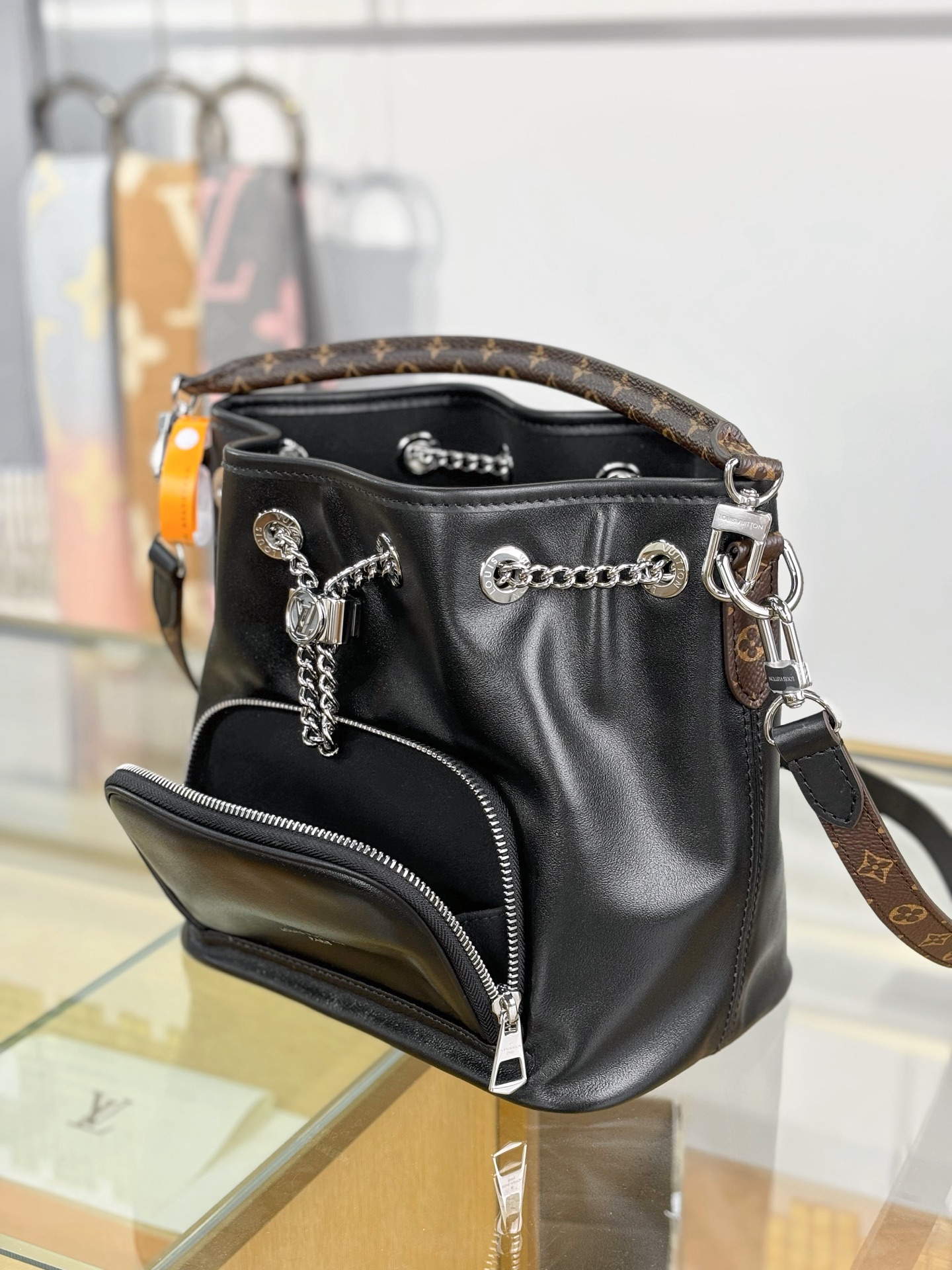 LV M14377 No Way Vibe