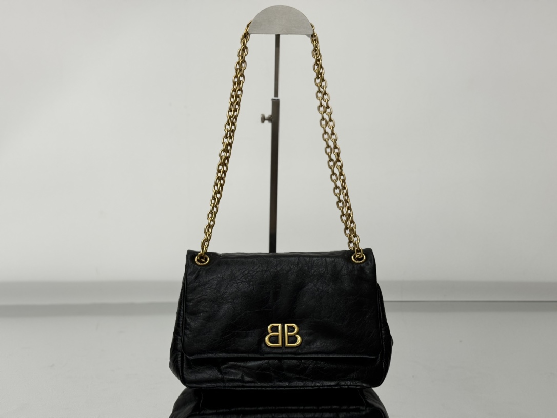 Balenciaga Monaco -Oily Wax Black Gold