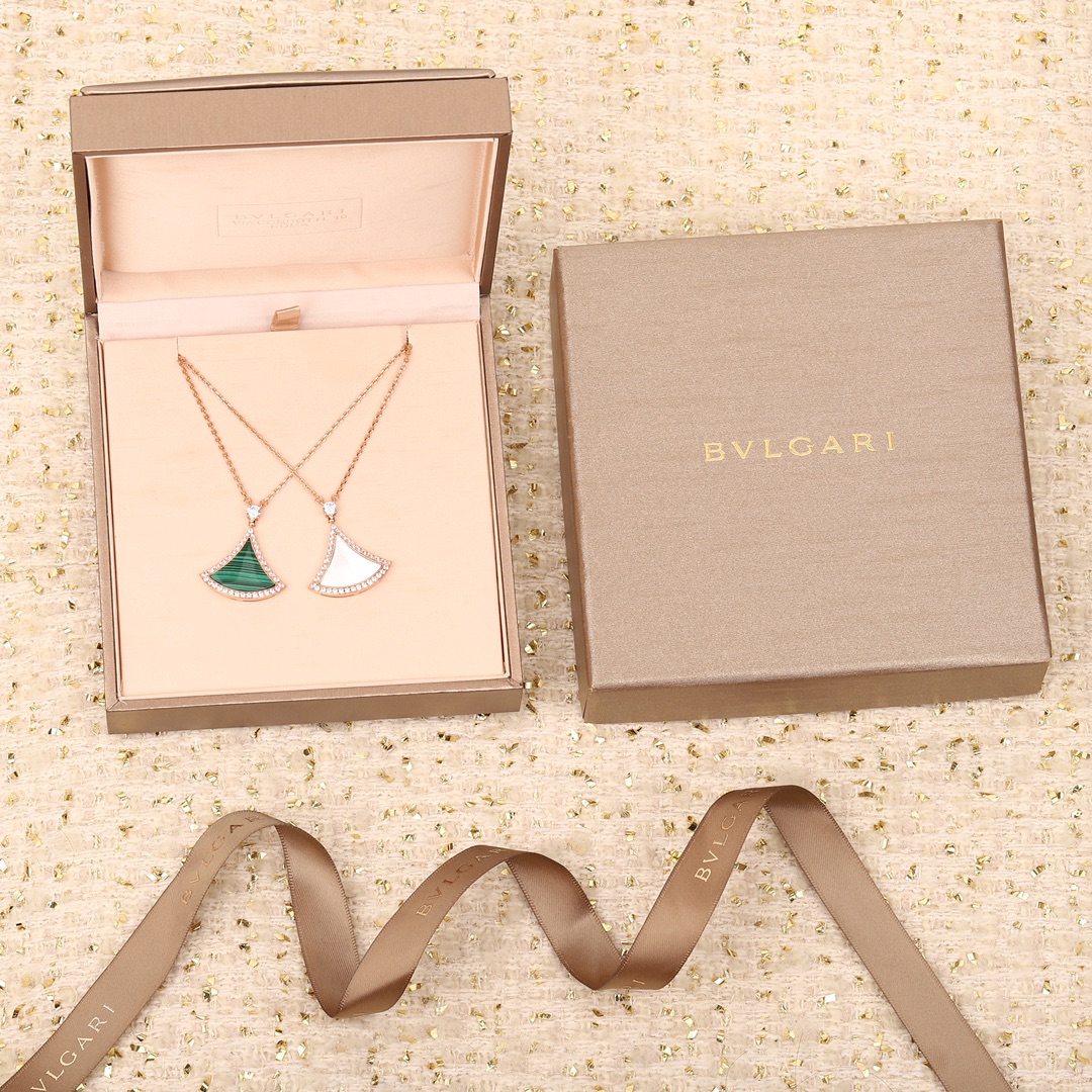 18K rose gold necklace