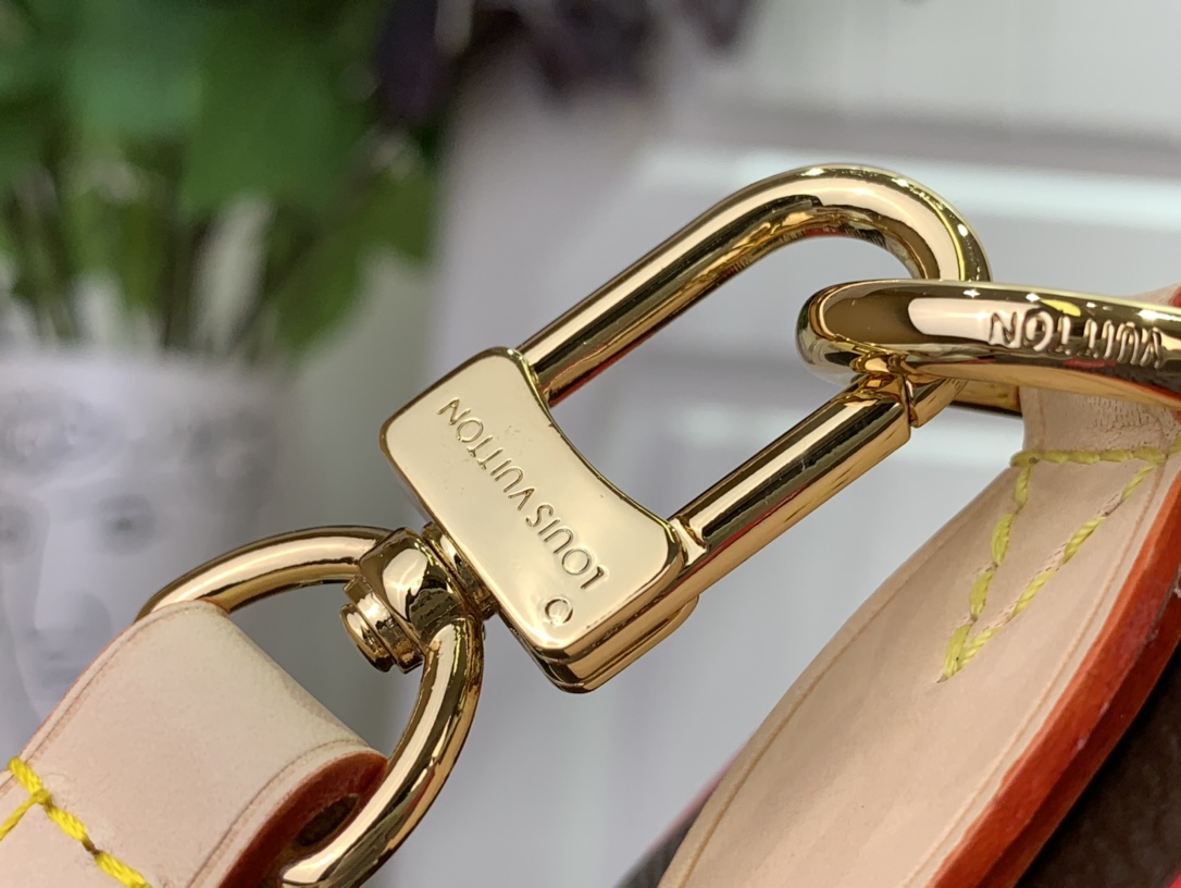 New LV x TM Speedy Bandoulière 20 M13094