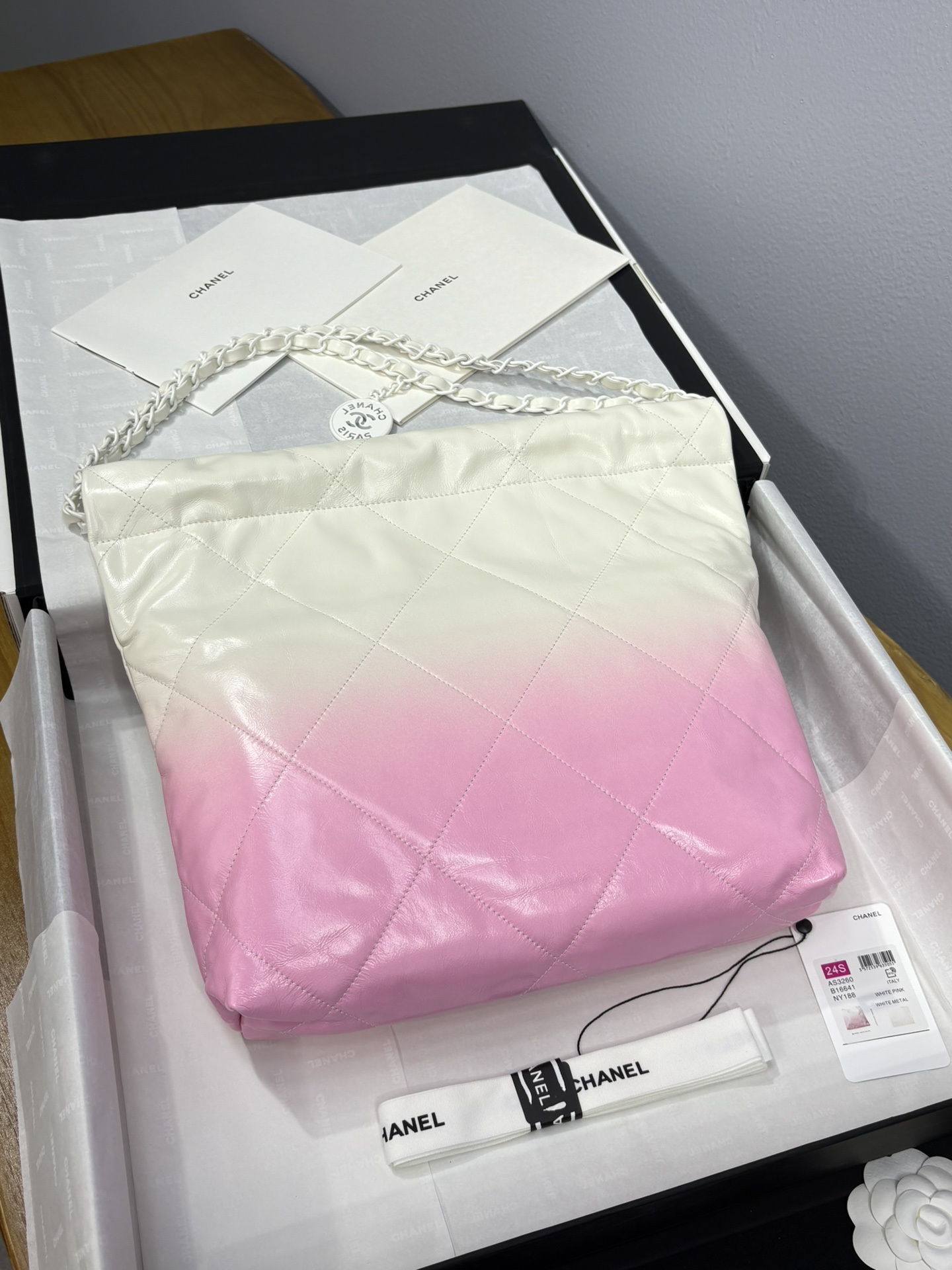 Chanel 22 Bag (Model AS3260)