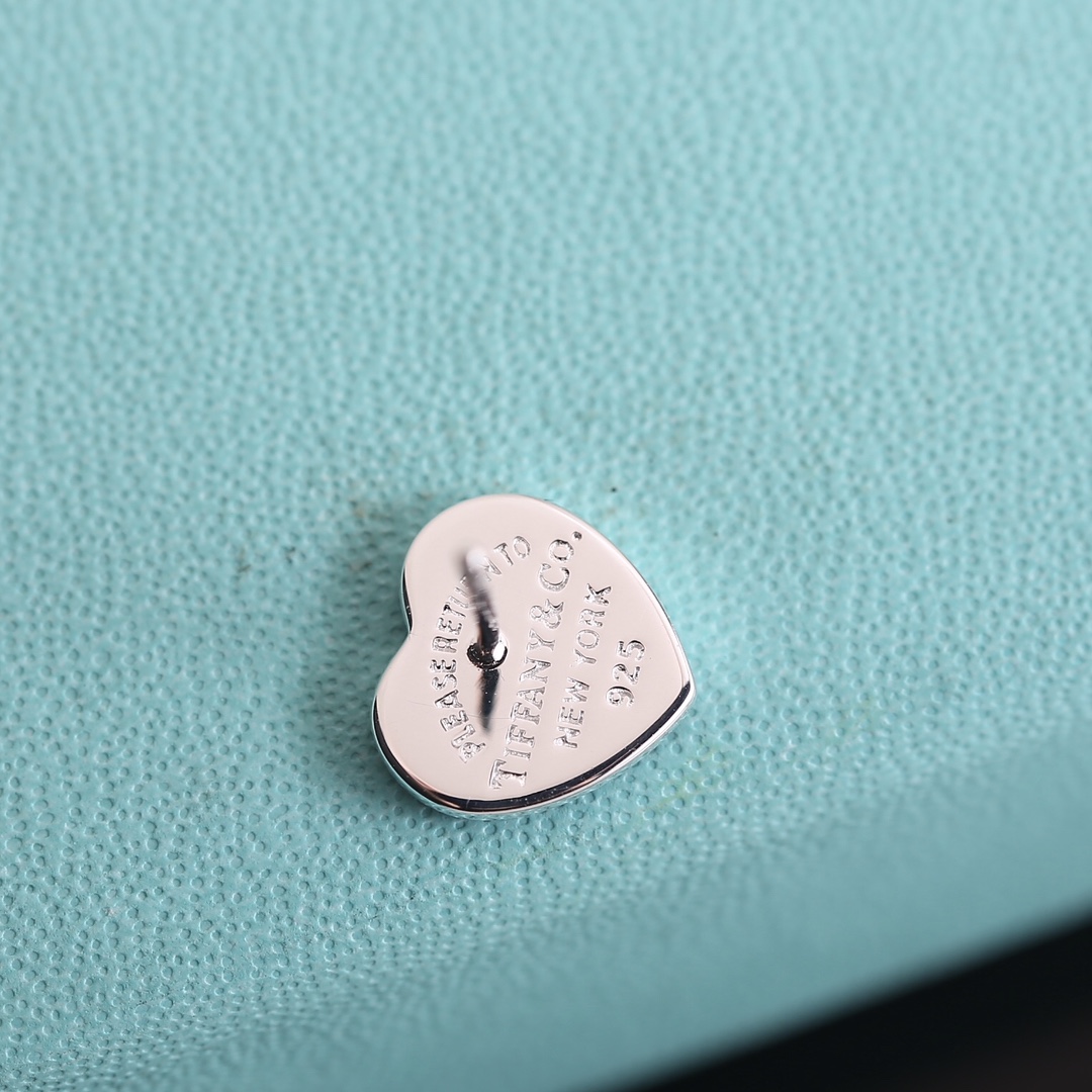 Tiff@ny Stud earrings-red