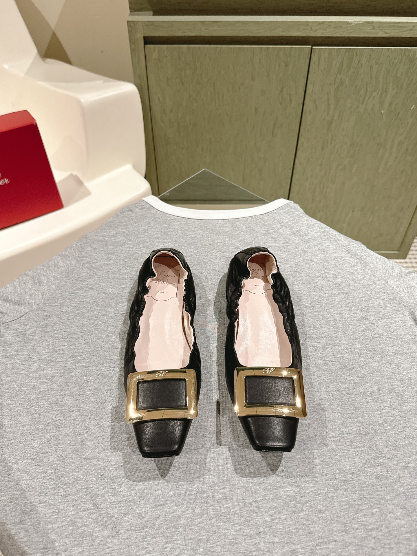 Roger Viver New-Black