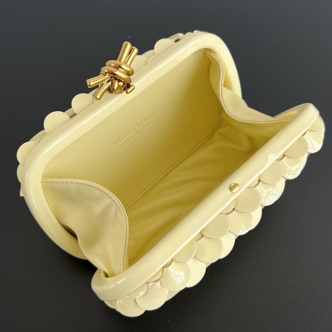 Bv Kont Petal Evening Bag 795095