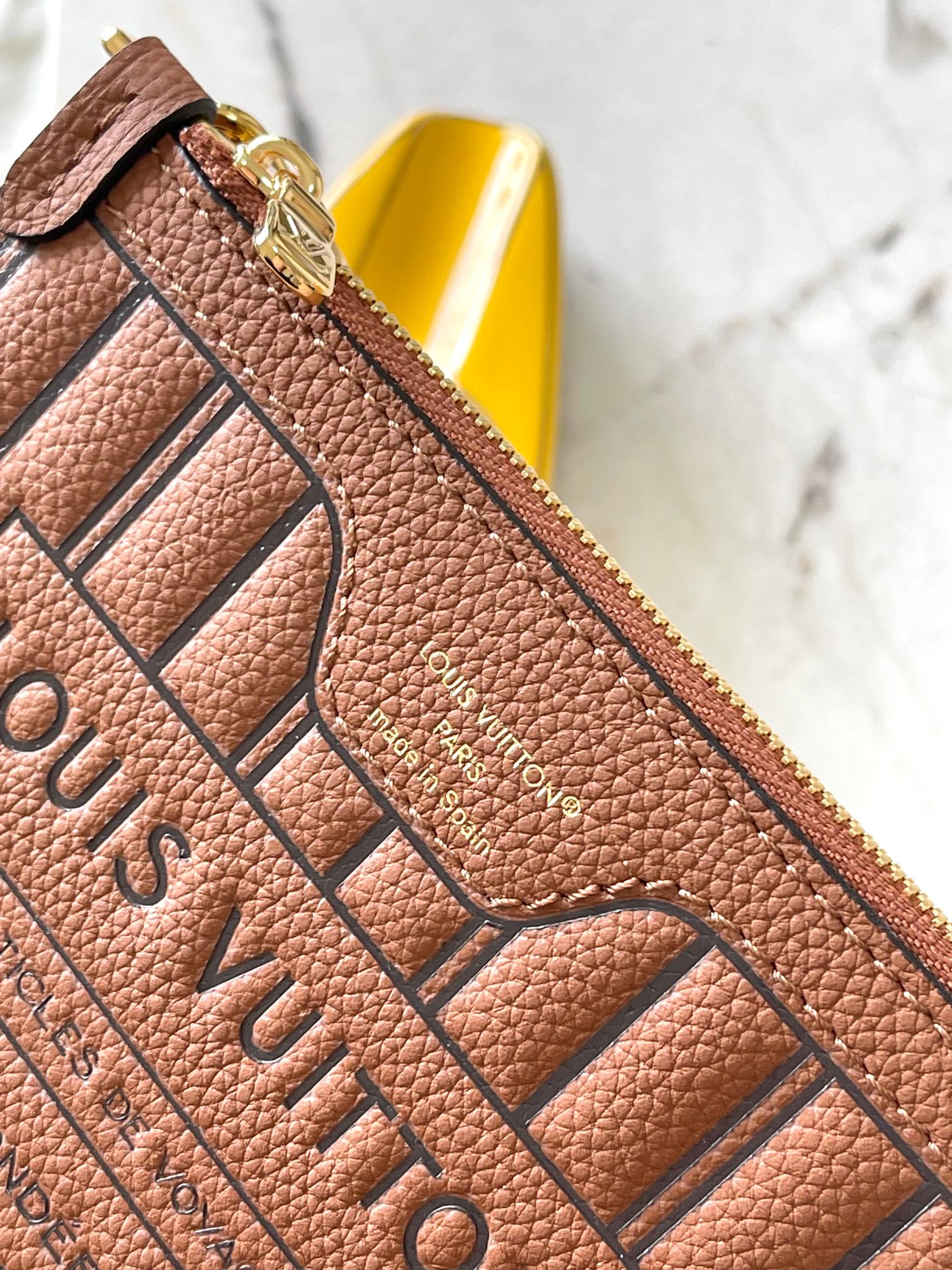 LV-Neverfull Bandouliere Inside Out BB