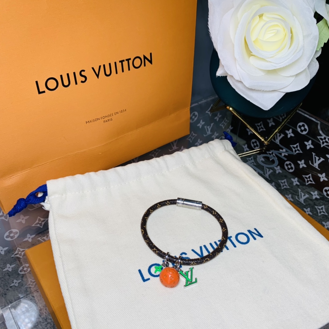 Lv-Fruits bracelet