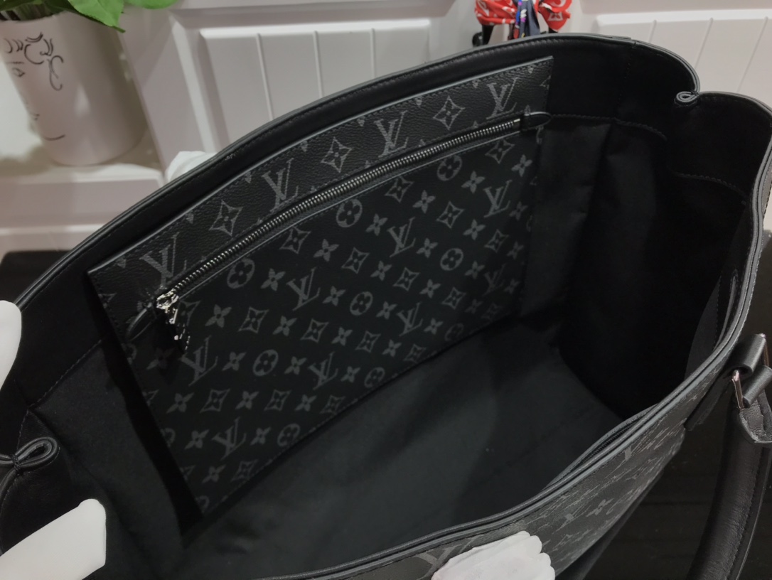 LOUIS VUITTON Grand Sac Tote Bag M44733 Monogram eclipse canvas